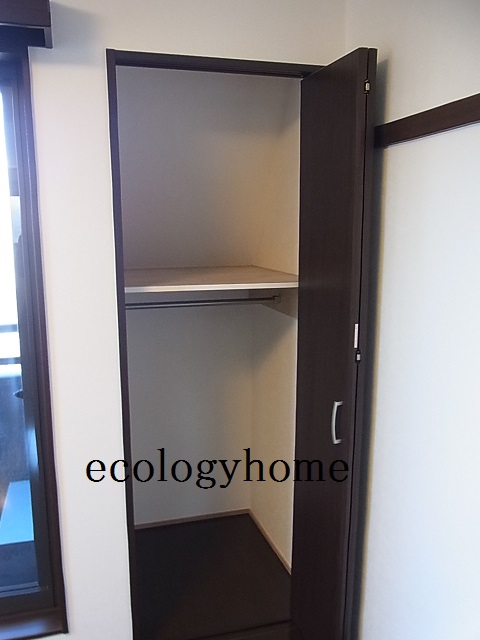 Receipt.  ■ A height closet ■ 