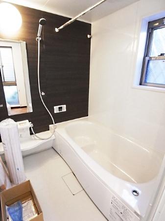 Same specifications photo (bathroom). Bathroom construction cases