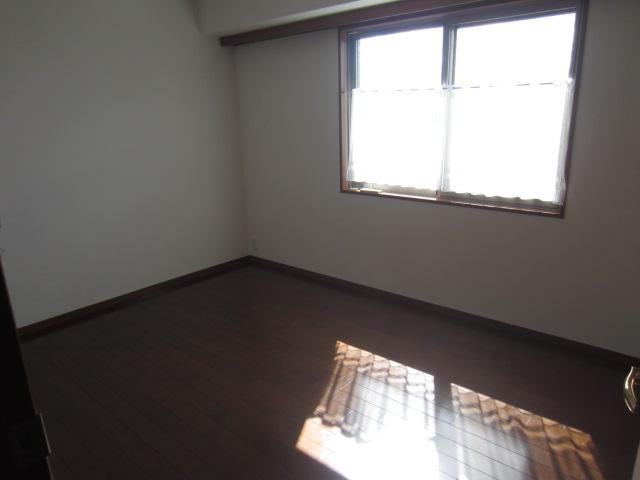 Non-living room. Room of a certain feeling of luxury flooring (October 2013 shooting)
