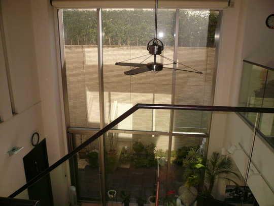 Other introspection. FIX large opening in the size you do not see much in the apartment