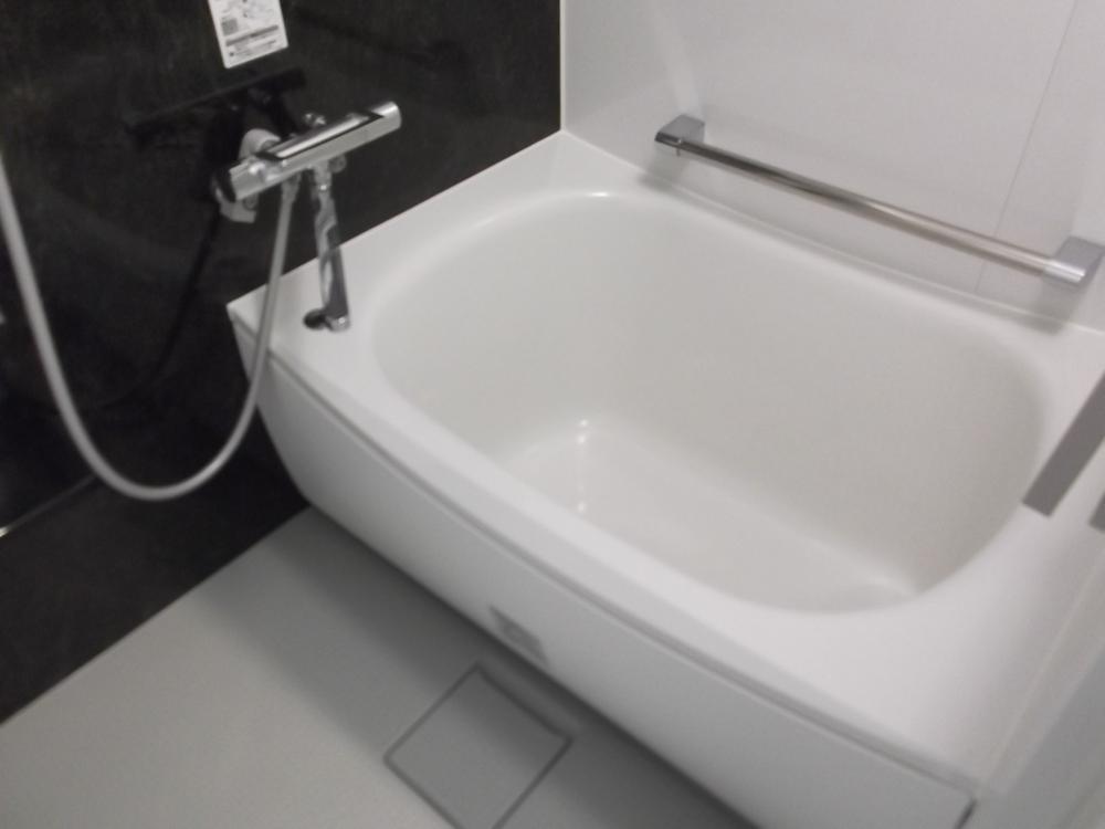 Bathroom. Indoor (11 May 2013) Shooting