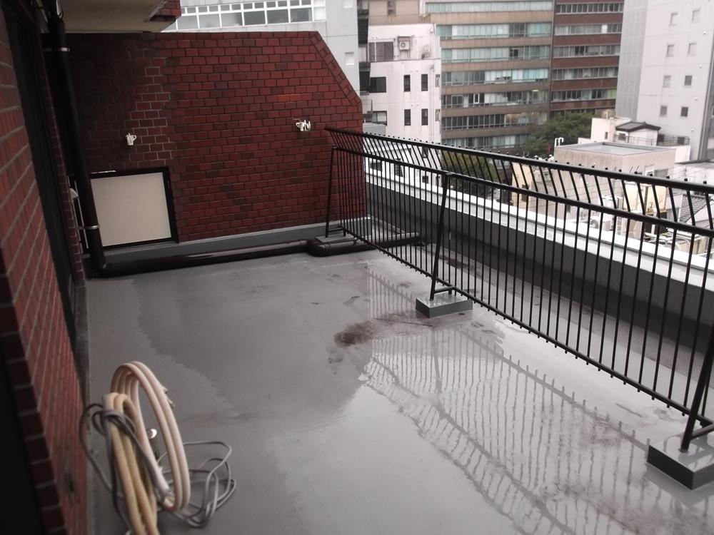 Balcony. Local (11 May 2013) Shooting