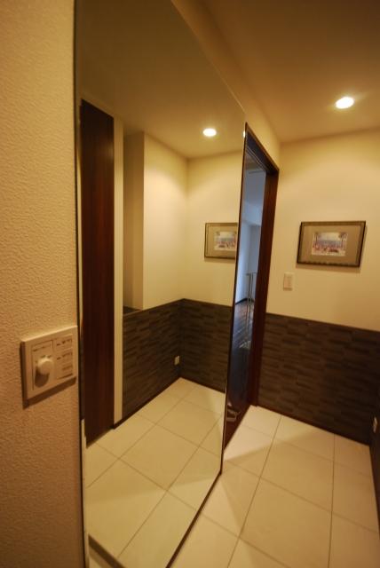 Entrance. Entrance of a large full-length mirror with