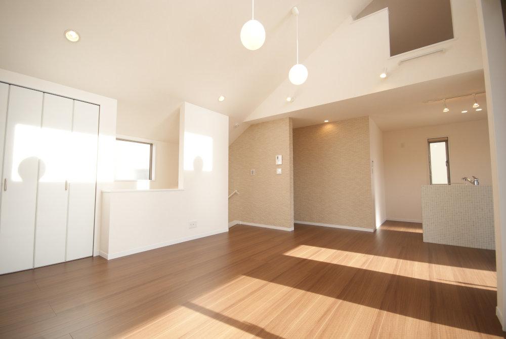 Same specifications photos (living). The living will is equipped with a floor heating (construction cases)