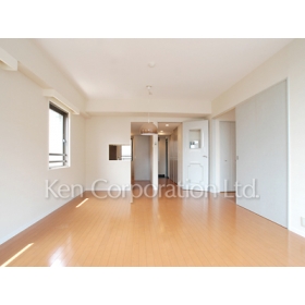 Living and room. Shoot the same type the fourth floor of the room. Specifications may be different. 