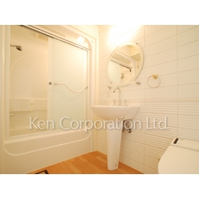 Bath. Shoot the same type the ninth floor of the room. Specifications may be different. 