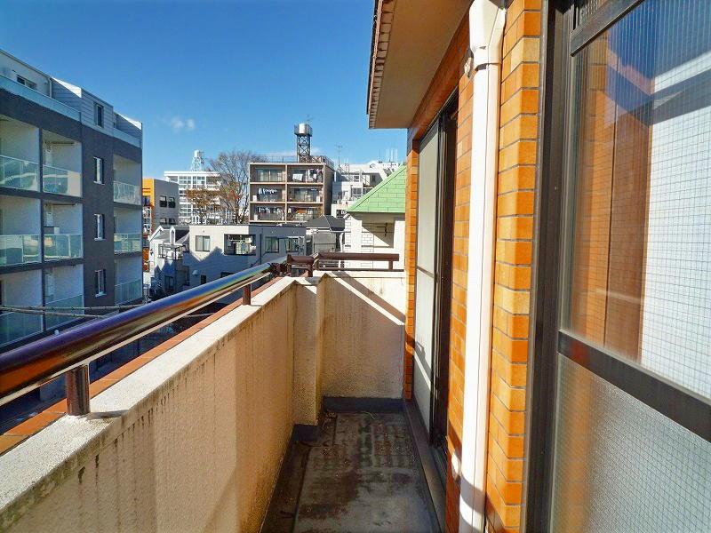 Balcony. Local (12 May 2013) Shooting