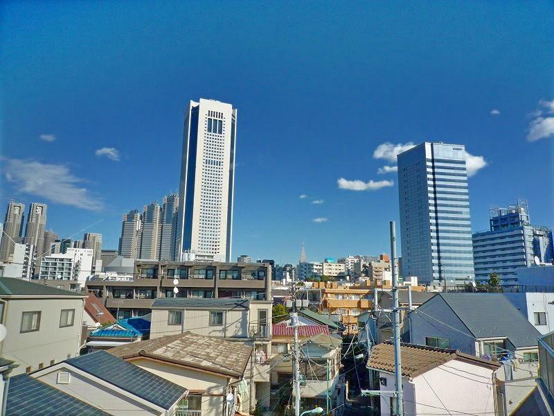 View photos from the dwelling unit. View of Hatsudai Station direction than the front of the entrance