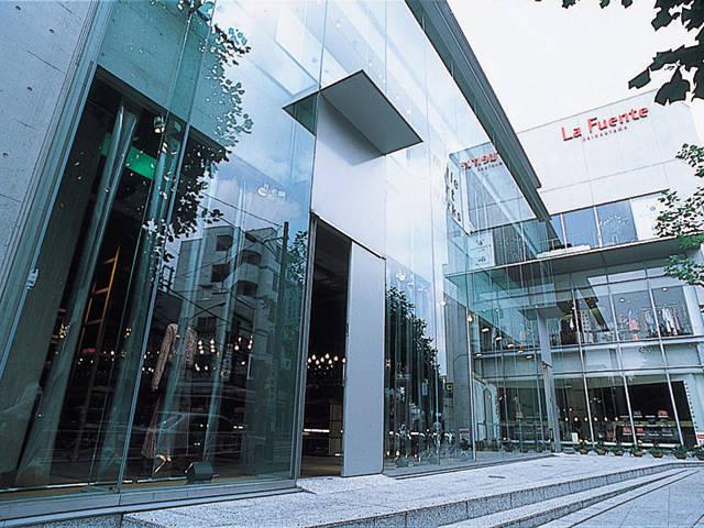 Shopping centre. La ・ Until Fuente Daikanyama 646m