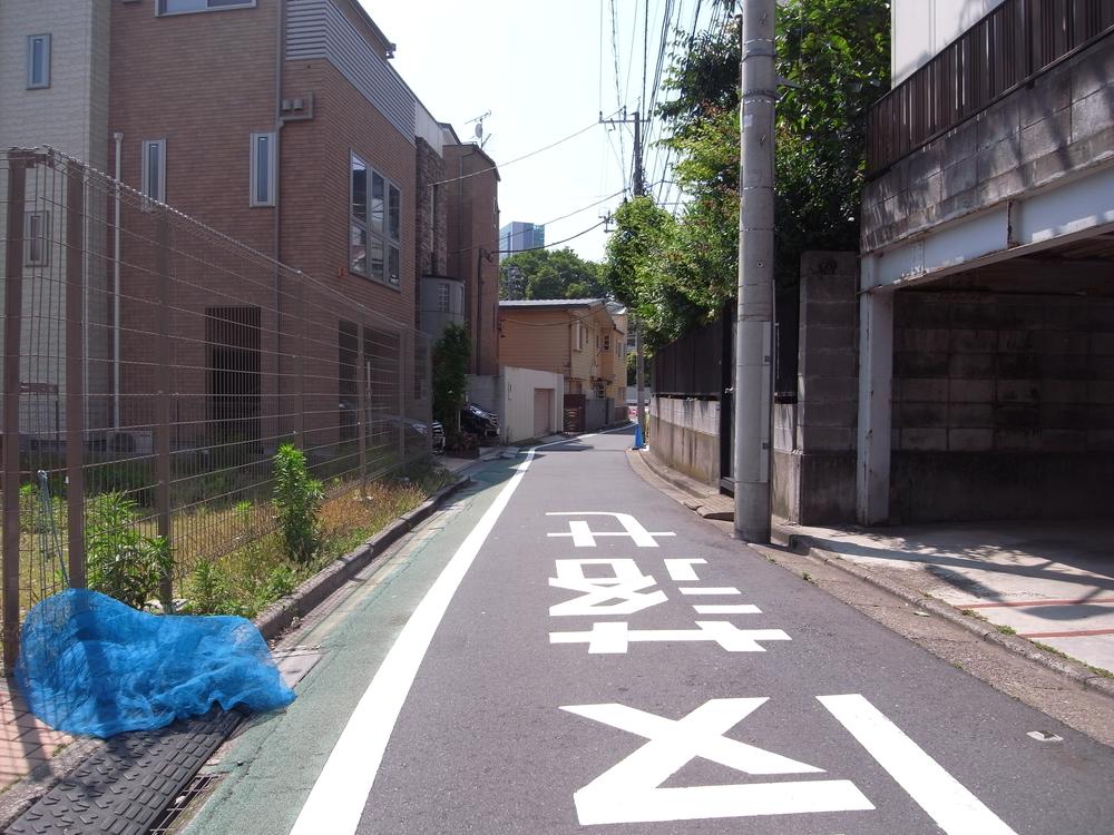 Local photos, including front road. Local (May 2013) Shooting