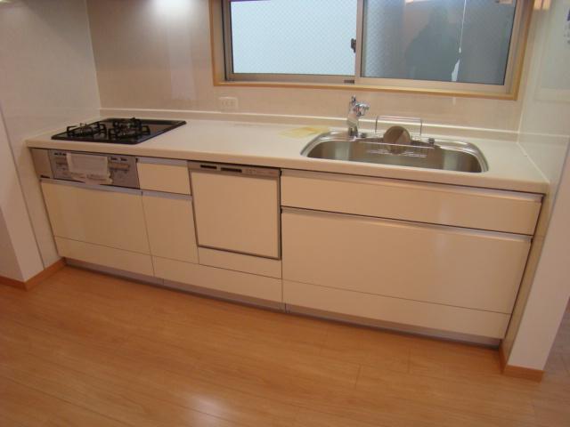 Same specifications photo (kitchen). Same specifications