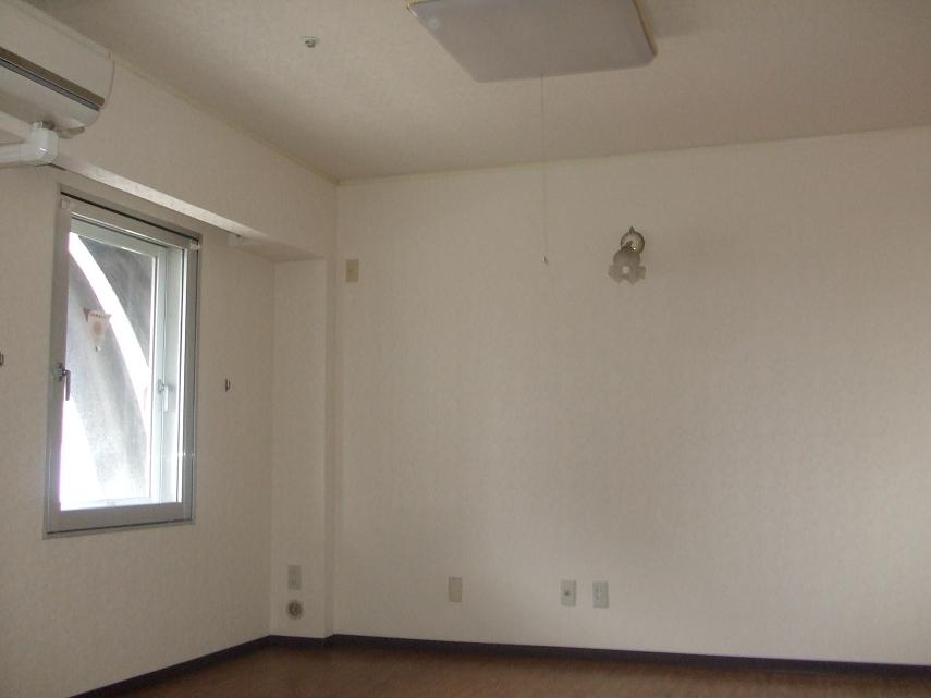 Living and room. Living another angle photo