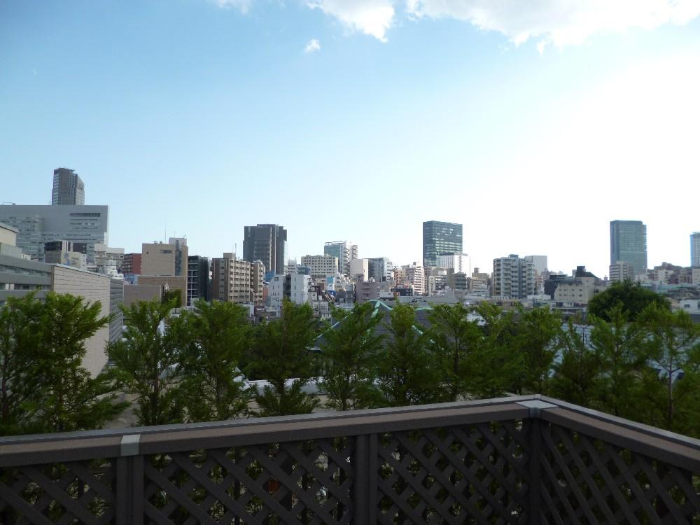 Balcony. Local (10 May 2013) Shooting