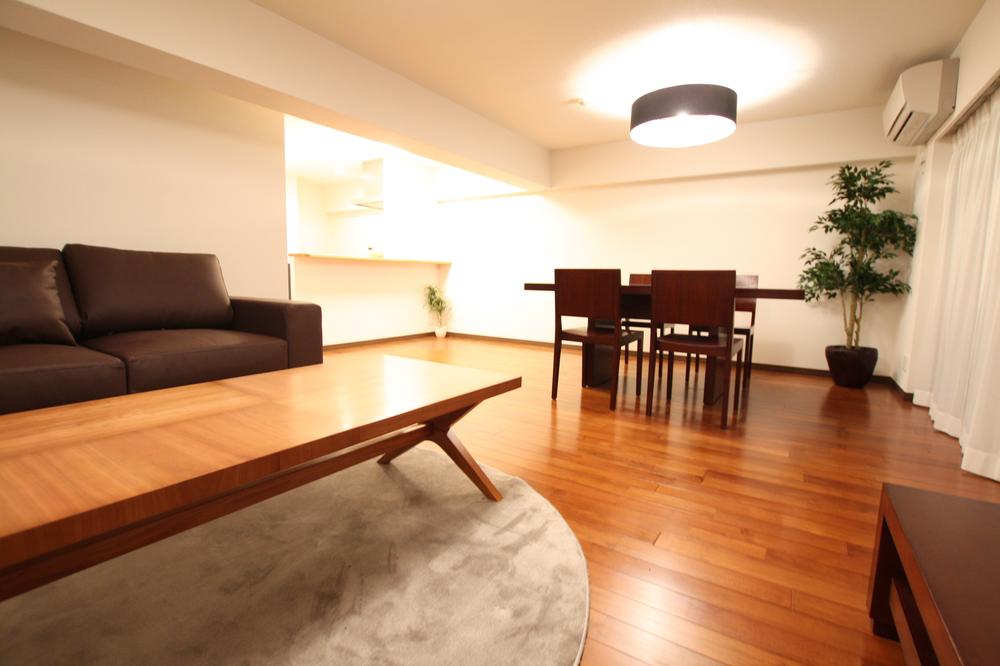 Living. Luxurious appearance. Use the flooring of chic.