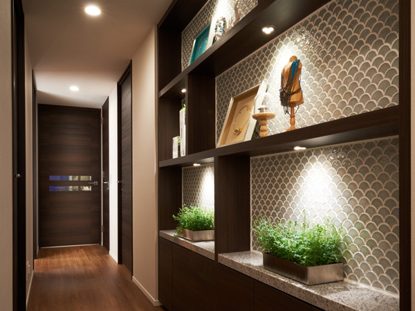 Interior.  [Corridor] Live person was welcome day-to-day, Corridor invite to clear some space mansion. Counters such as plants or favorite miscellaneous goods decorate has provided.