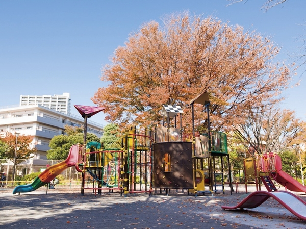 Oi park (8-minute walk ・ About 590m)