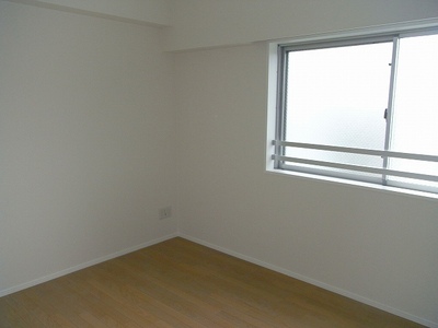 Living and room. Reference photograph