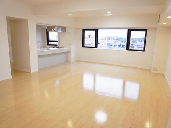 Living. There is a sense of open living