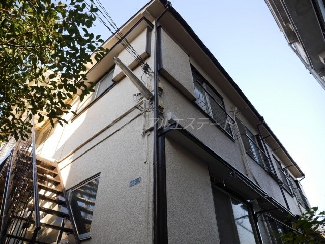 Living and room. appearance