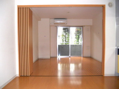 Living and room. Easy-to-use All rooms flooring