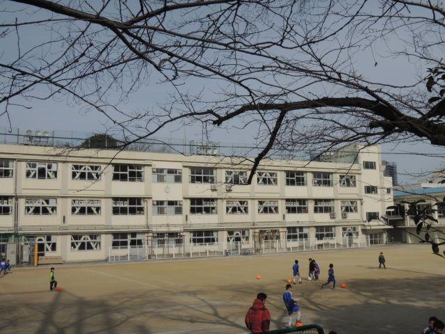 Primary school. Togoshi until elementary school 480m