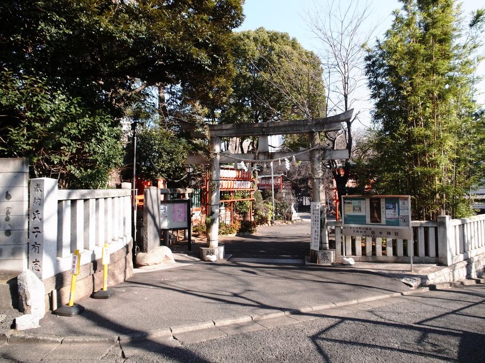 Other Environmental Photo. Go to the shrine 100m