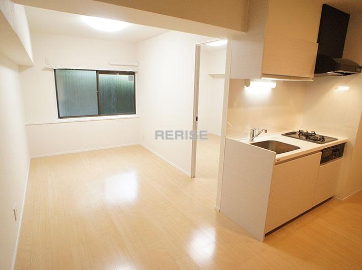 Kitchen. Administrative expenses: 10500 yen / Month repair reserve: 15288 yen / Month bicycle parking lot: 3000 yen / Year