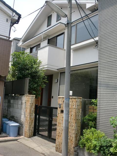 Local photos, including front road. Local (10 May 2013) Shooting