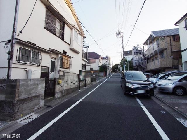 Local photos, including front road. Frontal road