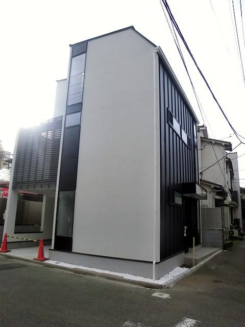 Local appearance photo. Local (11 May 2013) Shooting