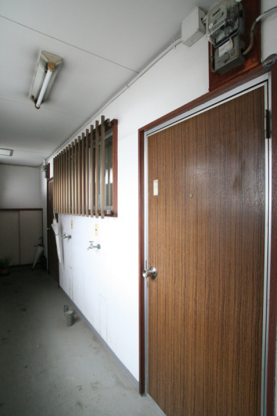 Other. Laundry Area ※ Back is 301, Room.