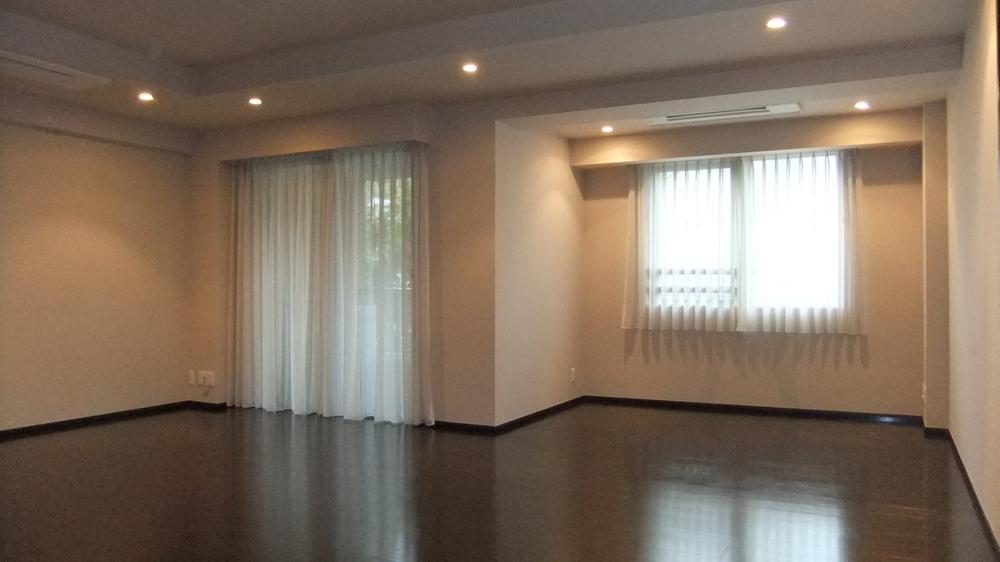 Living. Living about 18 tatami mats Room (August 2013) Shooting