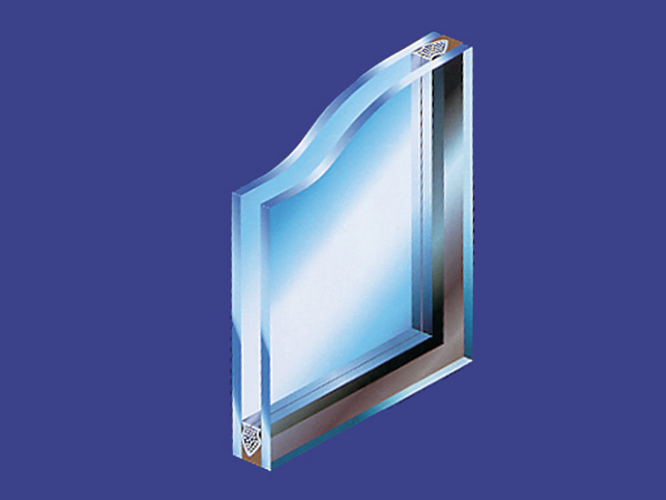 Building structure.  [Double-glazing] Double-glazing the air layer is provided between the two sheets of glass. Due to the high thermal insulation effect, To suppress the heating and cooling costs. (Conceptual diagram)