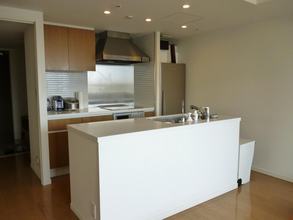 Kitchen. Local (June 2012) shooting