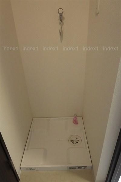 Other. Washing machine storage is indoor