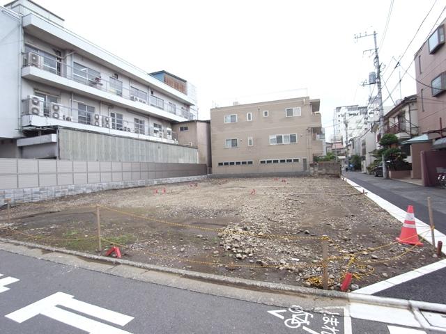 Local land photo. Local (10 May 2013) Shooting