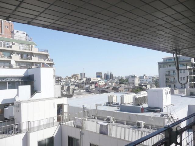 View photos from the dwelling unit