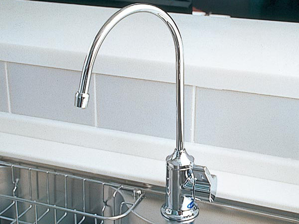 Kitchen.  [Built-in water purifier] To more accentuate the taste of dishes, A built-in water purifier that can be used a safe and delicious water at any time has been standard equipment.