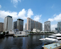 Surrounding environment. Tennozu Isle station (about 1100m) "Seafort Square" and "Dai-Ichi", Cultural facilities and trendy cafes, including the theater, "Galaxy theater" ・ Aligned restaurants such as abundant facilities.