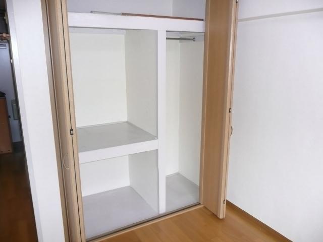 Shinagawa-ku, Tokyo Kamiosaki 3