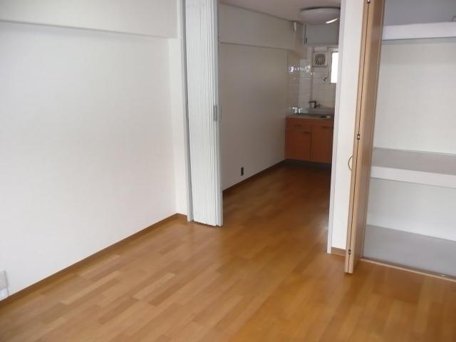Shinagawa-ku, Tokyo Kamiosaki 3