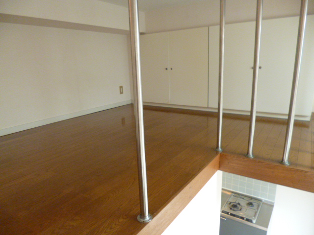 Other room space. Loft also flooring