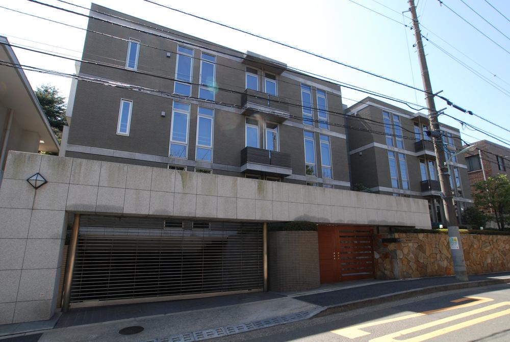 Shinagawa-ku, Tokyo Higashi Gotanda 3