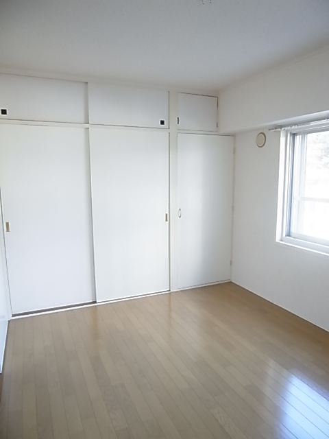 Shinagawa-ku, Tokyo Kamiosaki 3