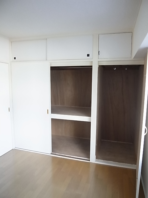 Shinagawa-ku, Tokyo Kamiosaki 3