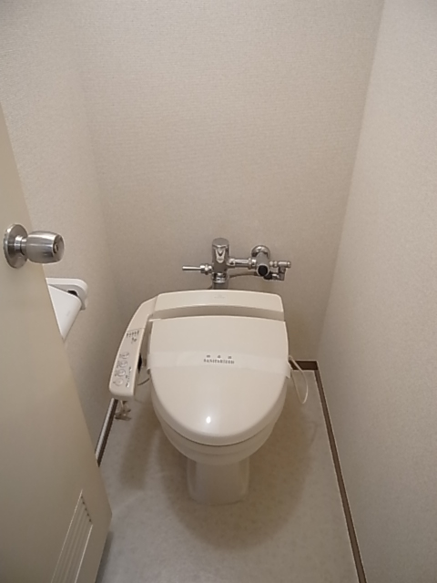 Shinagawa-ku, Tokyo Kamiosaki 3