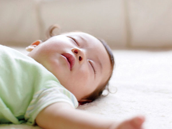 Interior.  [Formaldehyde F ☆  ☆  ☆  ☆ ] The adhesive or the like to be used for wall material and interior of the room you are using the product of low-formaldehyde specification. (Reference photograph)