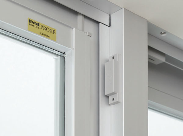 Security.  [Security Window Sensor (first floor)] It issues an acoustic alarm at I opened the window the sensor is installed in the security warning intercom base unit. (Except FIX window) (same specifications)