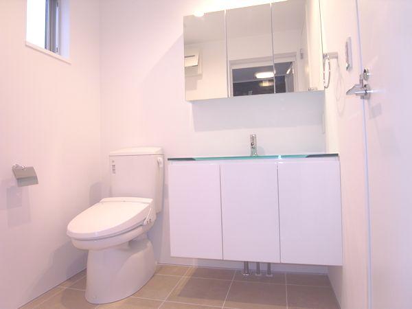 Toilet. Bright and a clean toilet (A Building: 2013 November shooting)