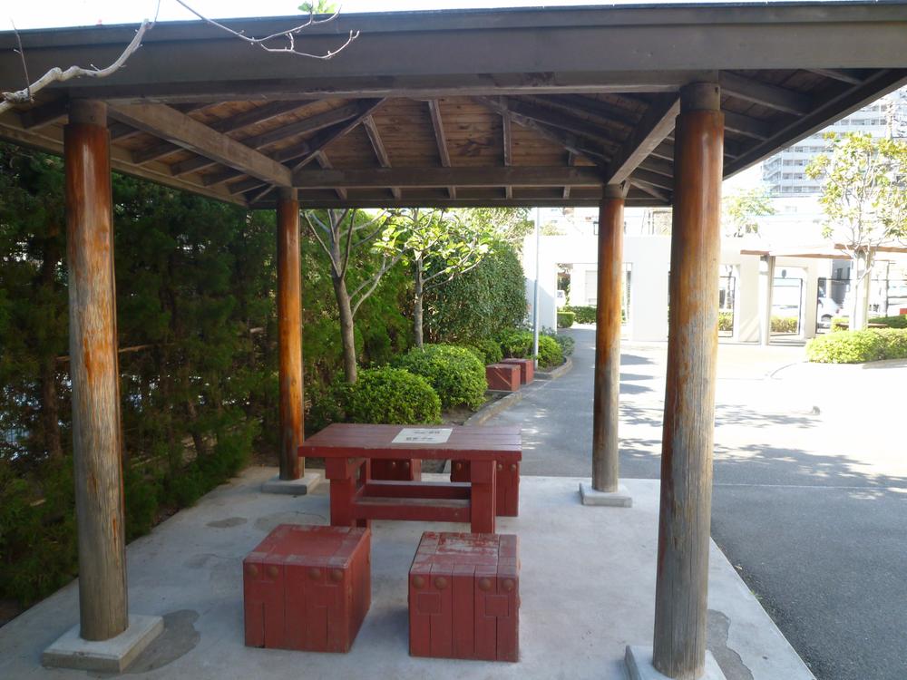 Other local. Providing park (April 2012) shooting